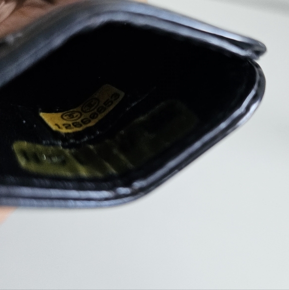 Rare Chanel Black Patent Camellia Floral Zippy Wallet &Key Chain Pouch Charm Set - Picture 6 of 14